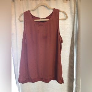 Sleeveless pink blouse